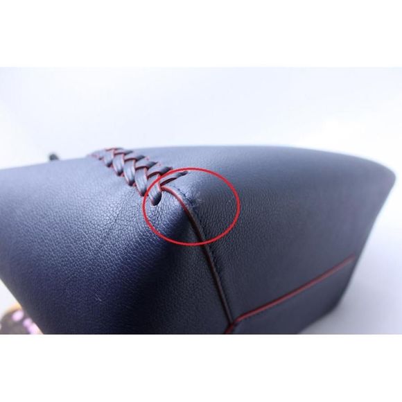 Louis Vuitton Lock Me Hippo Navy Blue - Picture 7 of 11